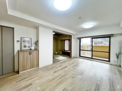 【居間・リビング】 | ファミールハイツ泉大津セントハーバーシティ六番館