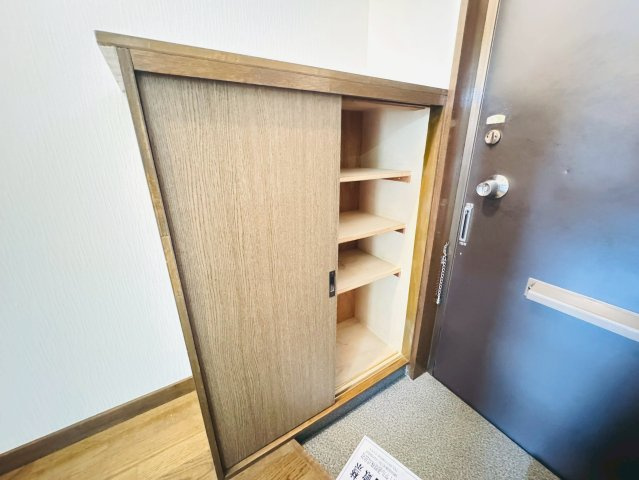 【その他】 | プラザイン396 | シューズボックスです
