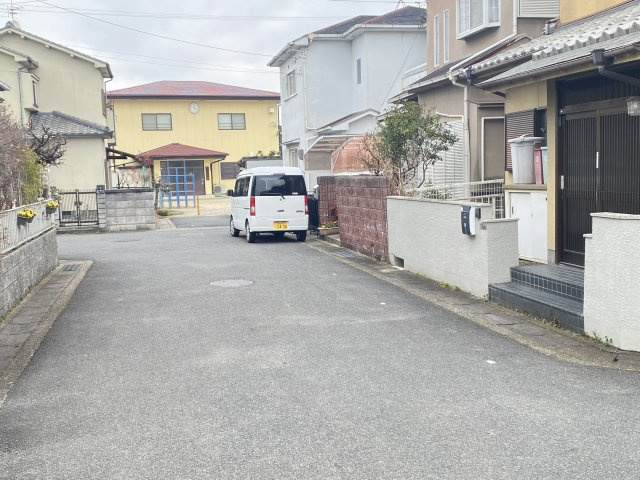 菅井馬淵　中古住宅の前面道路含む現地写真|前面道路含む現地写真です