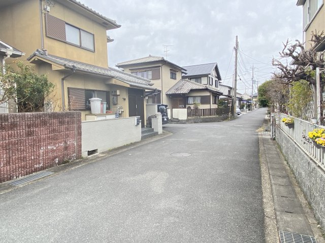 菅井馬淵　中古住宅の前面道路含む現地写真|前面道路含む現地写真です