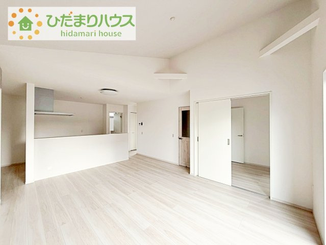 【居間・リビング】 | つくば市高野3期　新築戸建　2号棟 | 早くお仕事終わらせて、家に帰りたくなるようなリビングです(^^♪