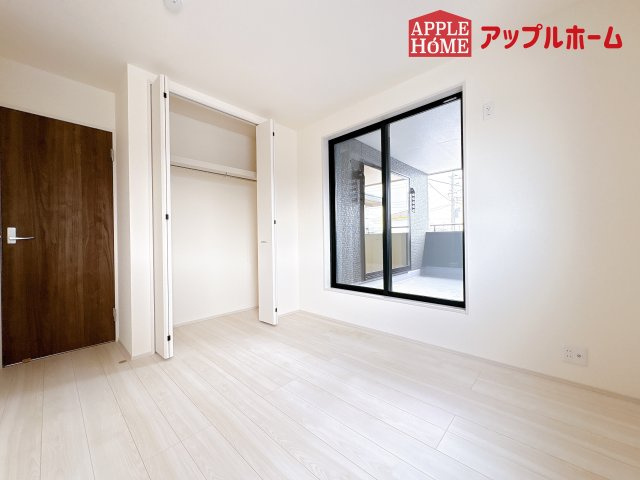 [新築住宅] 鴻巣市松原 全7棟の洋室|２階居室は全室収納あり！たっぷりある収納活用でお部屋もキレイを保てます♪
