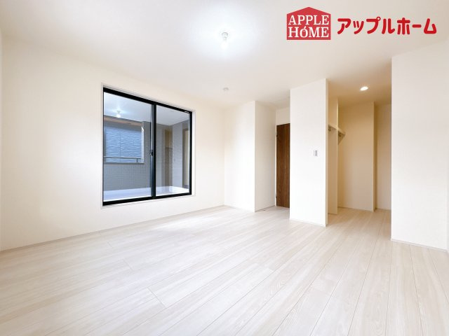[新築住宅] 鴻巣市松原 全7棟の洋室|２階居室は全室収納あり！たっぷりある収納活用でお部屋もキレイを保てます♪