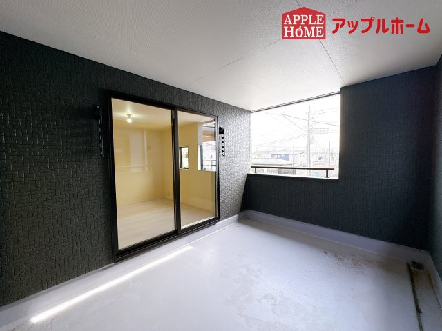 [新築住宅] 鴻巣市松原 全7棟のバルコニー|インナーバルコニーで突然の雨でも安心♪直射日光を防げるので、紫外線を気にせず自然の光や風を感じながら日光浴もできちゃいます♪