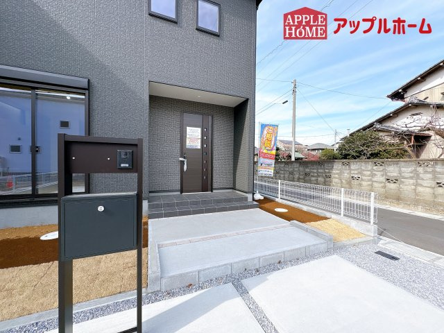 [新築住宅] 鴻巣市松原 全7棟のエントランス|ぜひ現地にて、実際の建物・街並み・日当たり等ご確認下さい♪お問い合わせはお気軽に☆　TEL「0120-466263」