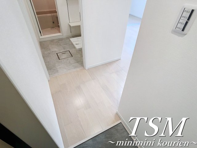 リアフラッツ香里園ＮＯＲＴＨの玄関