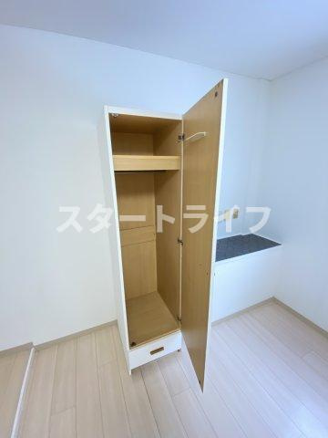 大阪市淀川区三国本町１丁目の賃貸マンションの収納