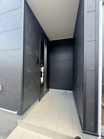 行田市向町第２　の玄関|２号棟現地玄関ポーチ（2026年08月07日）撮影