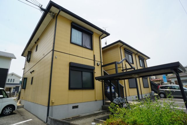 ユーエムアイリスコートの外観