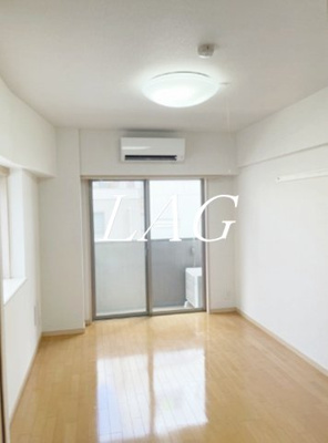 【居間・リビング】 | ティアラ大崎 | 洋室のお部屋です。