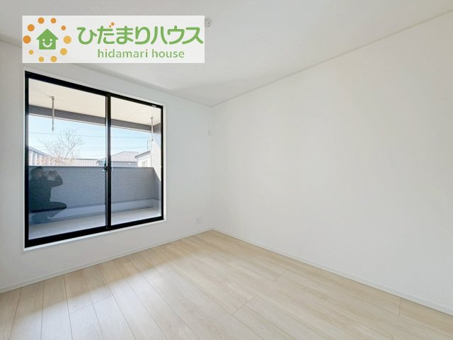 【洋室】 | 土浦市並木第15　新築戸建　2号棟 | 机にベットを置けば子供部屋の完成です！