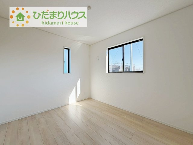 【洋室】 | 土浦市並木第15　新築戸建　2号棟 | 木の温もりがやさしいフローリング♪