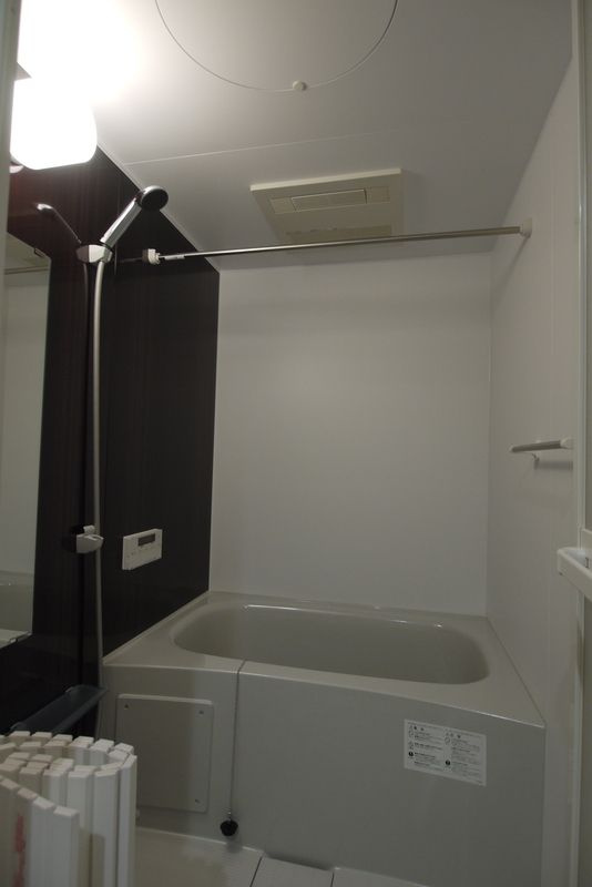 ロータスレジデンス住吉の浴室