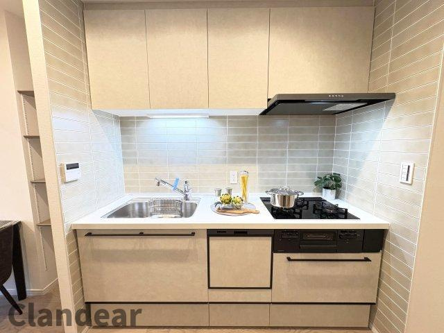 日商岩井宇喜田町マンションのキッチン|ドキドキの新生活も、安心してスタート。ぴったりの住まいを見つけませんか？クランディアが一緒に住まい選びをサポートします‼　まずは、お気軽にお問合せください　＃クランディア