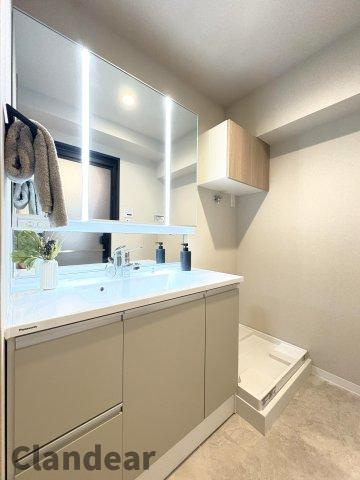 日商岩井宇喜田町マンションの独立洗面台|ドキドキの新生活も、安心してスタート。ぴったりの住まいを見つけませんか？クランディアが一緒に住まい選びをサポートします‼　まずは、お気軽にお問合せください　＃クランディア