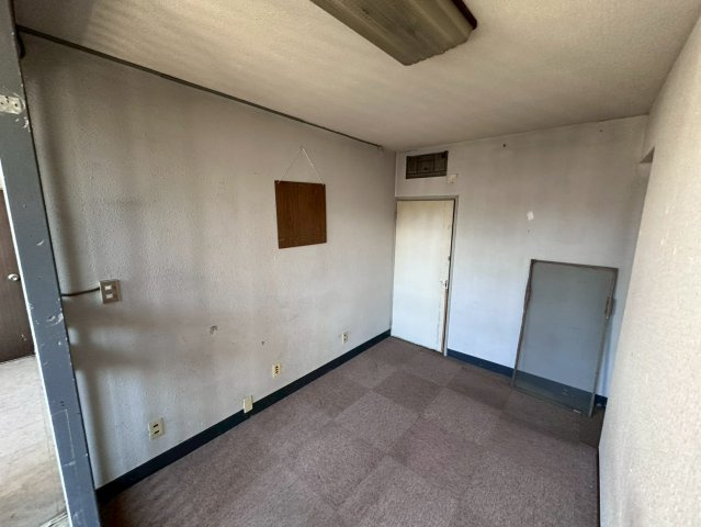 長野県上伊那郡　一棟ビルのその他共用部分