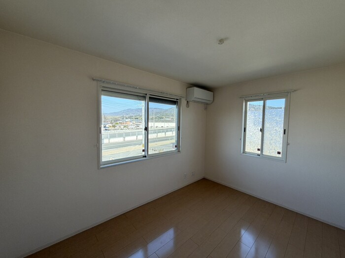 桜井市大字粟殿のアパートの内装