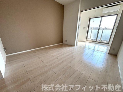 【居間・リビング】 | 月光西深津壱番館 | LDK8.9帖