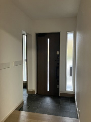 【玄関】 | 東持田町F貸家