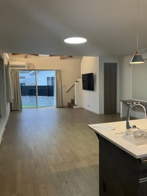 【居間・リビング】 | 東持田町F貸家