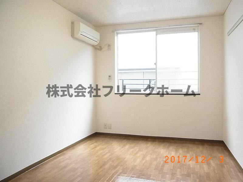 武蔵野市境２丁目のアパートの寝室