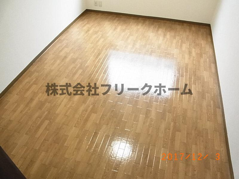 武蔵野市境２丁目のアパートの居間・リビング