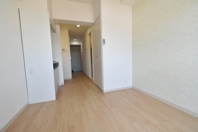 グロース西宮北口の居間・リビング