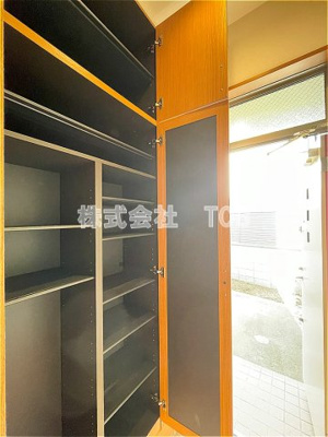 【収納】 | カーサフレスコ | シューズBOX※クリーニング完了前※