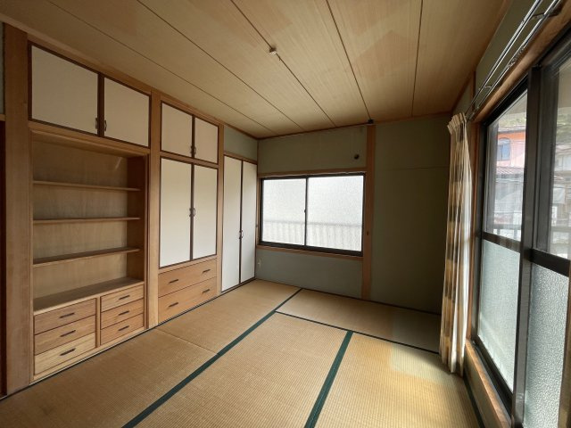 長崎市大手3丁目戸建ての和室|2階和室②