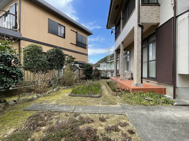 長崎市大手3丁目戸建ての庭