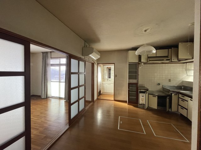 長崎市大手3丁目戸建ての居間・リビング