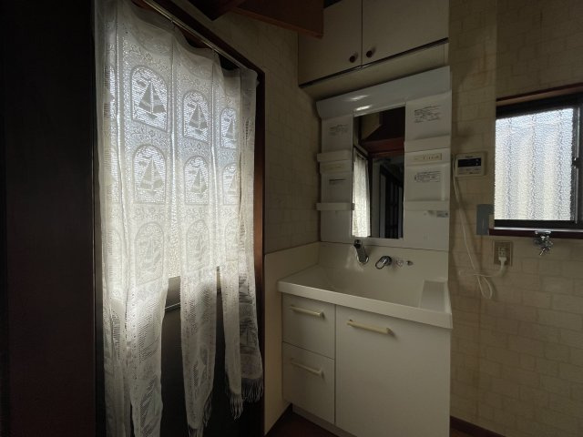 長崎市大手3丁目戸建ての洗面所