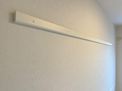 【設備】 | サンローズⅡ | 壁掛けハンガー