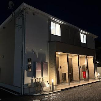 【外観】 | サンローズⅡ | 外観写真（夜）