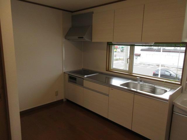 ユトリロ１９条借家のキッチン