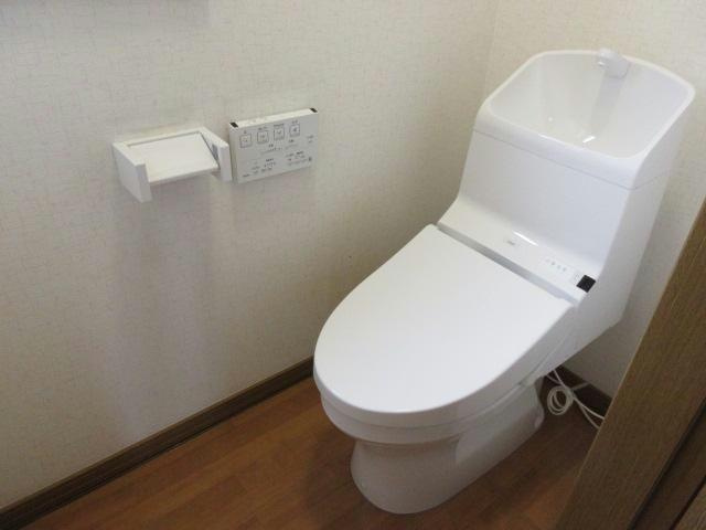 ユトリロ１９条借家のトイレ