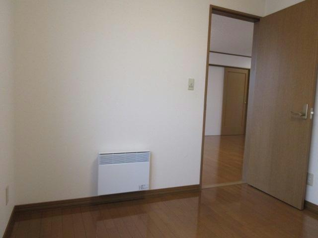 ユトリロ１９条借家の洋室