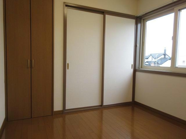 ユトリロ１９条借家の洋室