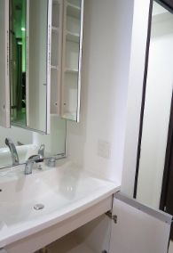 【独立洗面台】 | ビルヴィオ東日暮里 | 独立洗面台で身支度をすべて済ませてしまいましょう