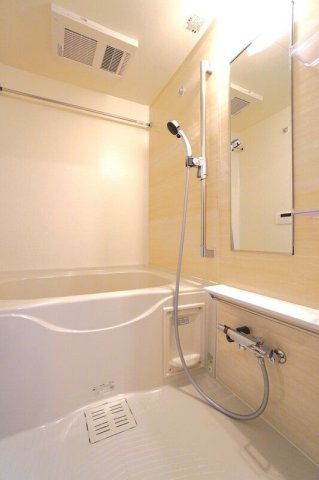 ＣＲＥＡＴＩＦ駒澤大学前の浴室