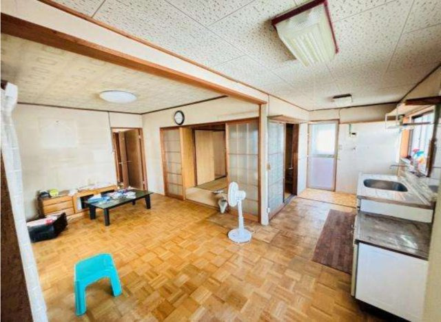 半田市港本町４丁目　中古戸建のキッチン
