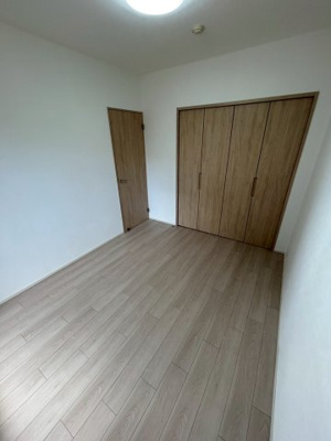 【洋室】 | ダイアパレス井口リヴァージュ | ベランダ側5帖洋室　全居室収納あり