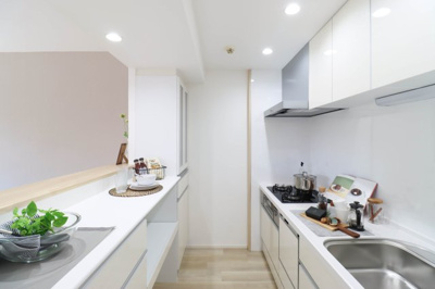 【キッチン】 | ダイアパレス井口リヴァージュ | キッチンの背面にカウンターを設置