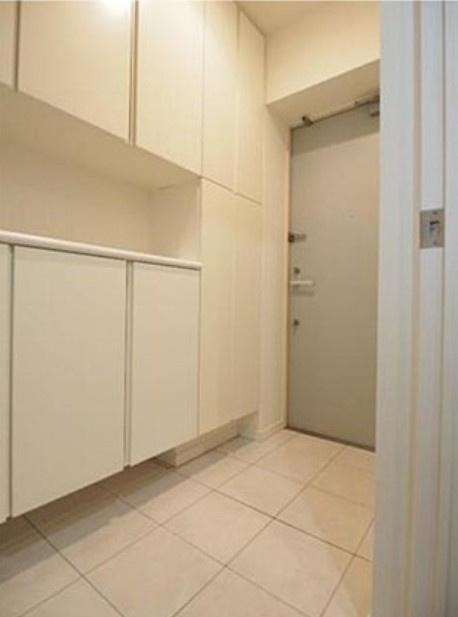 ＯＺＩＯ大手町の玄関