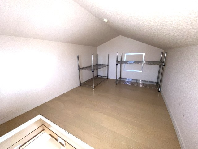 双葉１丁目　中古戸建の収納|小屋裏収納内部