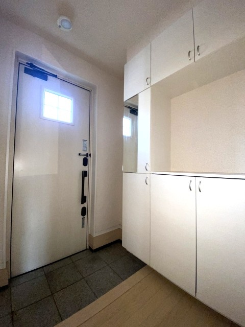 双葉１丁目　中古戸建の玄関