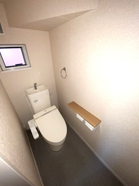 双葉１丁目　中古戸建のトイレ