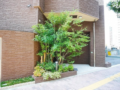  | ネストピア県庁口駅前