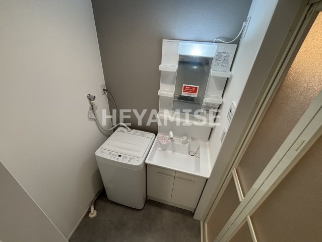 JB.BASEの洗面所|※同物件反転タイプの写真でございます※現況を優先します※