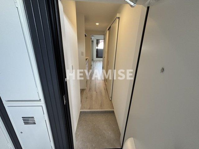 JB.BASEの玄関|※同物件反転タイプの写真でございます※現況を優先します※